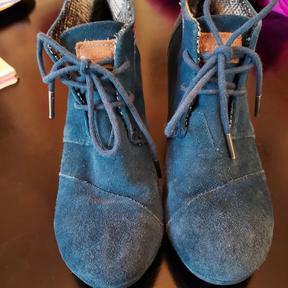 Toms Desert Suede Wedge Booties Size 6.5 - Picture 2 of 7
